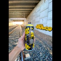 Montana Cans BLACK | Artist Edition | LAIA | Kicking Yellow | 400ml