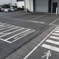 Markierungsfarbe Weiß 750ml für Asphalt, Beton, Parkplatz Bodenlinien