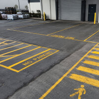 Markierungsfarbe Gelb 750ml für Asphalt, Beton, Parkplatz Bodenlinien